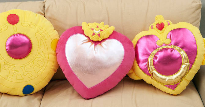 Sailor Moon Crystal Star Compact decorative pillow 